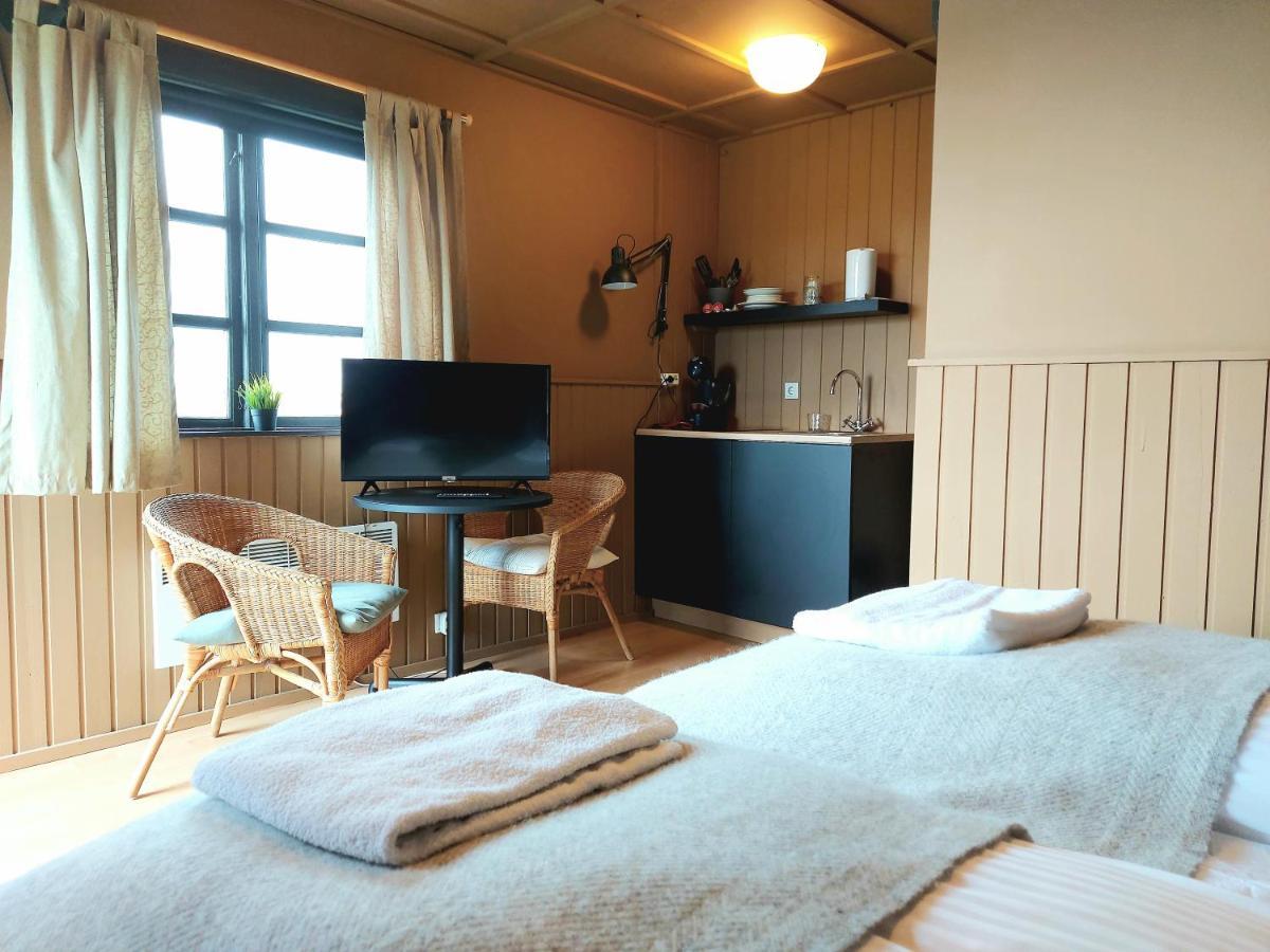 Riverfront Lodge Hella Bagian luar foto